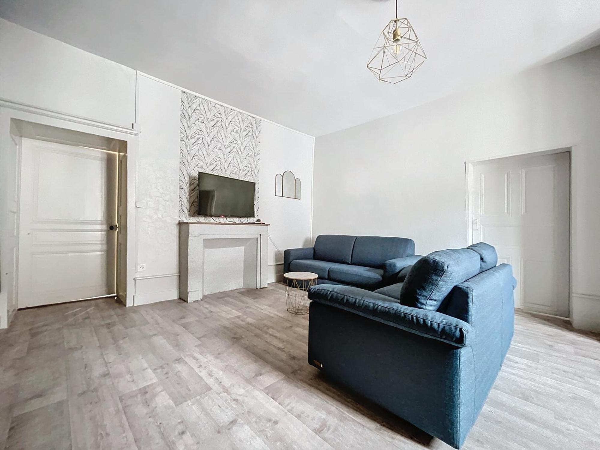 קליירבו-לה-לאק Grand Appartement Centre-Ville מראה חיצוני תמונה